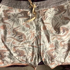 Howler bros shorts